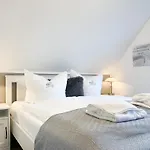 Apartment Rosenmoewe
